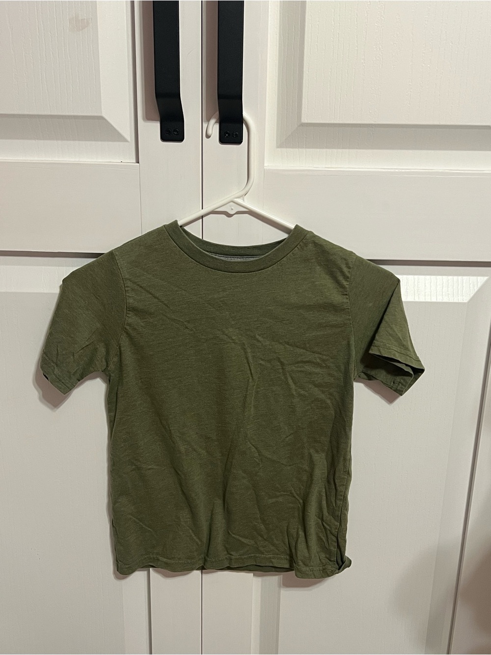 Arizona Jean Company Olive Green Short Sleeve Kids Tee